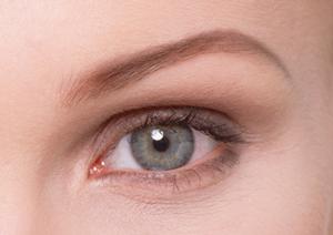 美容施術のプロが徹底解説！成城学園でくま取りの効果と安全性を比較